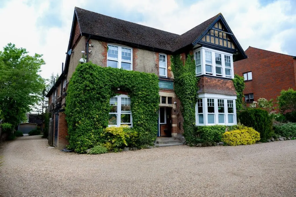 abbington house front 1024x683 1