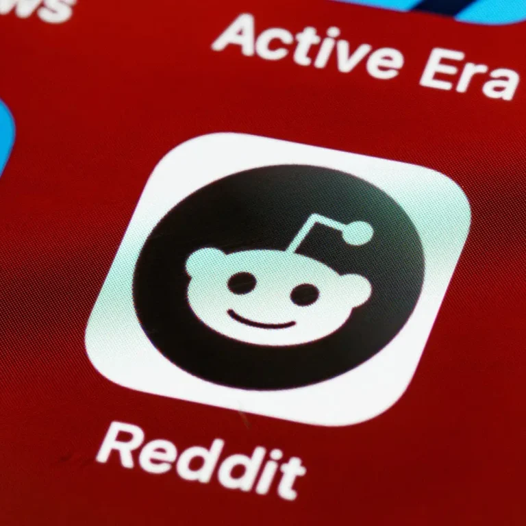 reddit logo